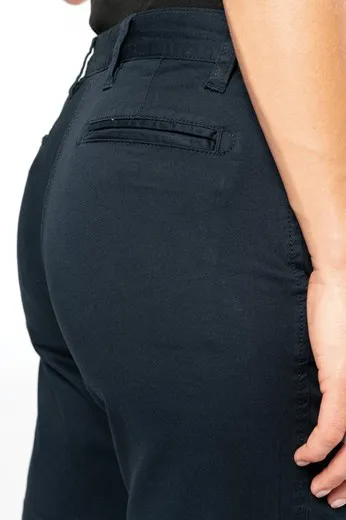 Bermuda Chino mujer