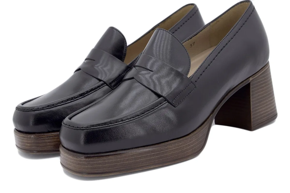 Black Leather Moccasin