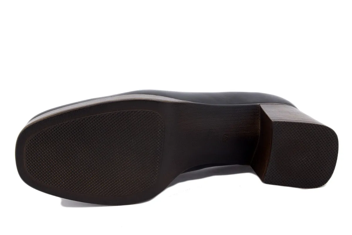 Black Leather Moccasin