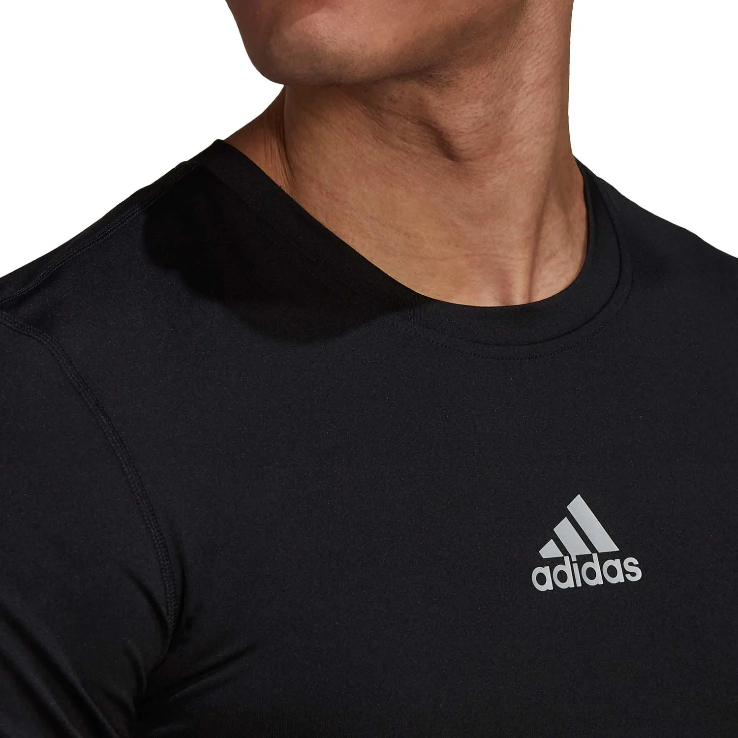 Camiseta adidas Techfit