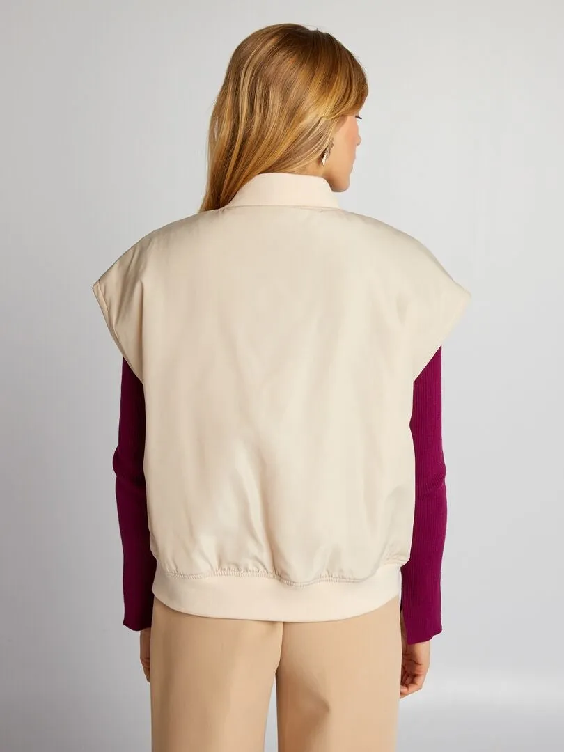 CHALECO CON BOLSILLOS  BEIGE