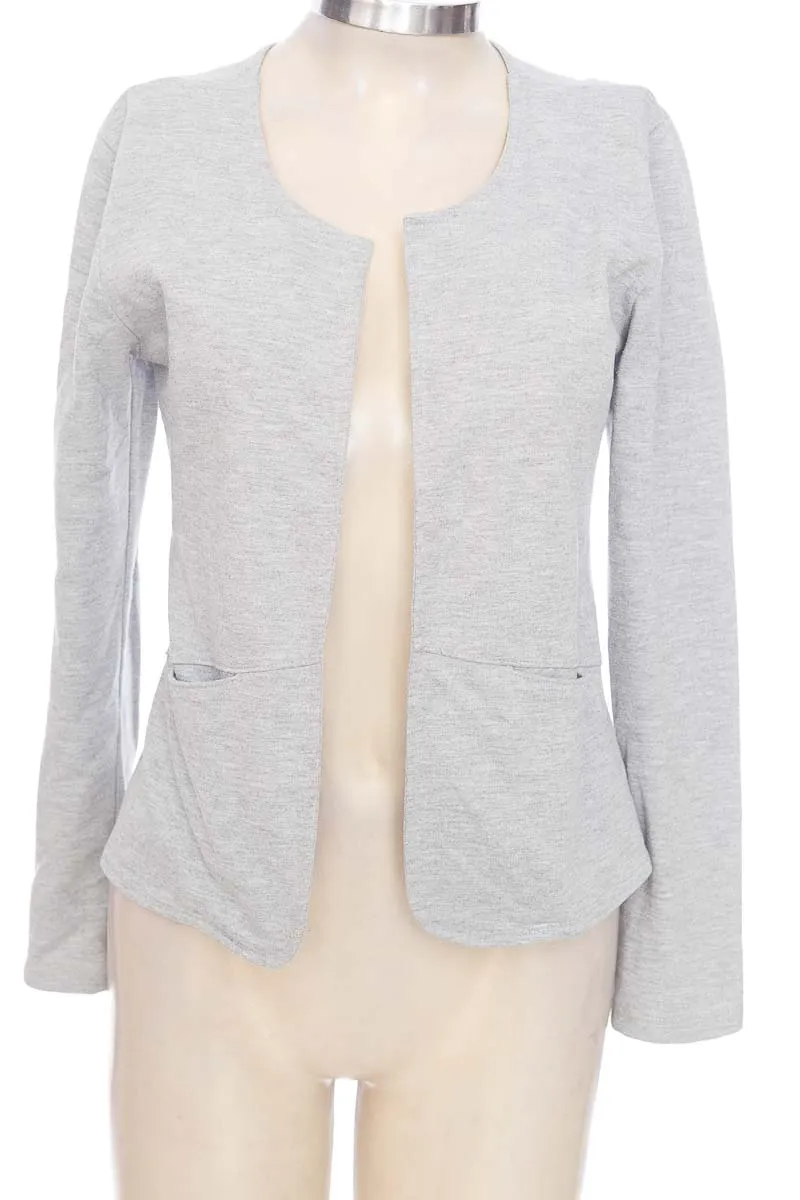 CHAQUETA / ABRIGO COLOR GRIS  RKB