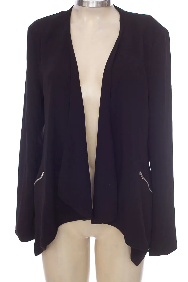CHAQUETA / ABRIGO COLOR NEGRO  IFT