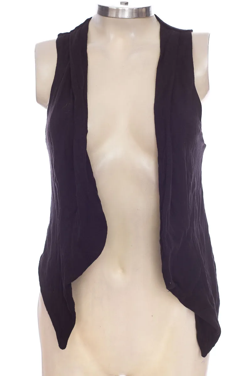 CHAQUETA / ABRIGO COLOR NEGRO  STRADIVARIUS