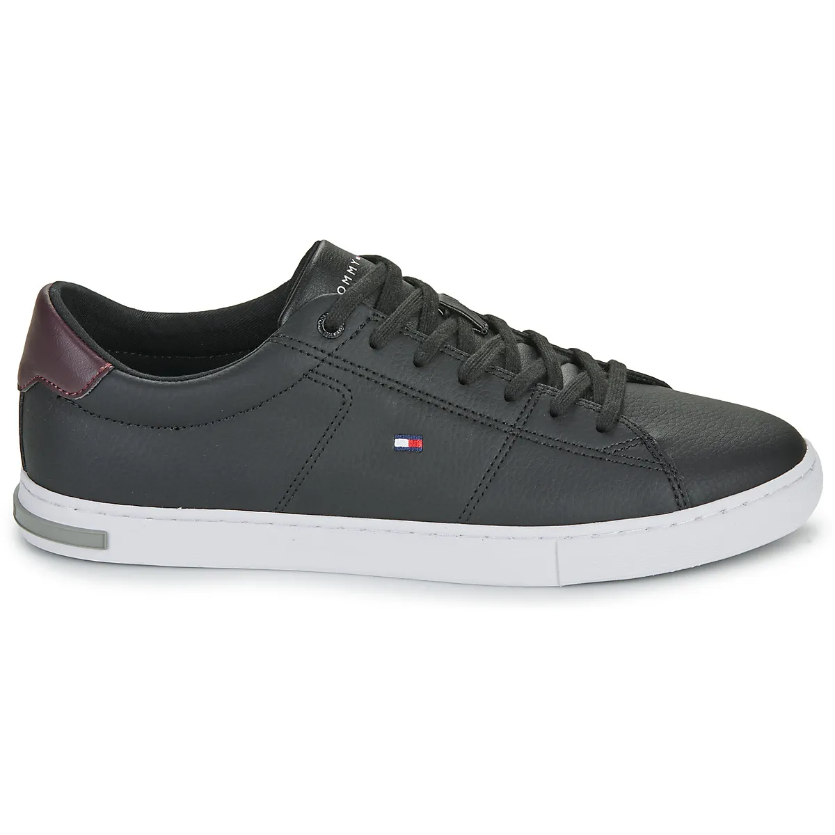 ESSENTIAL LEATHER DETAIL VULC
