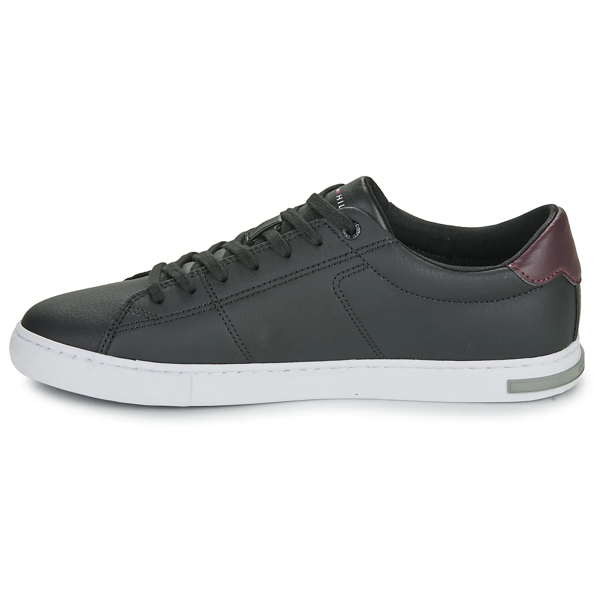 ESSENTIAL LEATHER DETAIL VULC