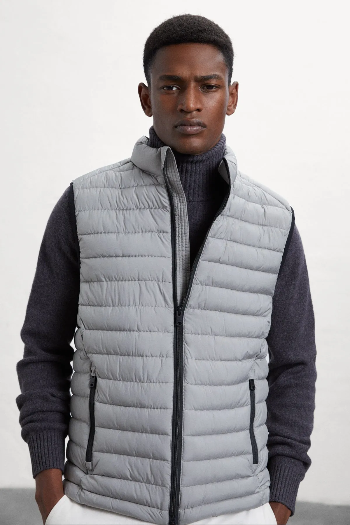 GREY CARDIFF VEST
