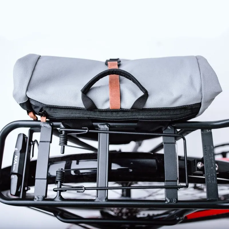 Mochila Meromero Mini Squamish (Té Chai /Piel negra)