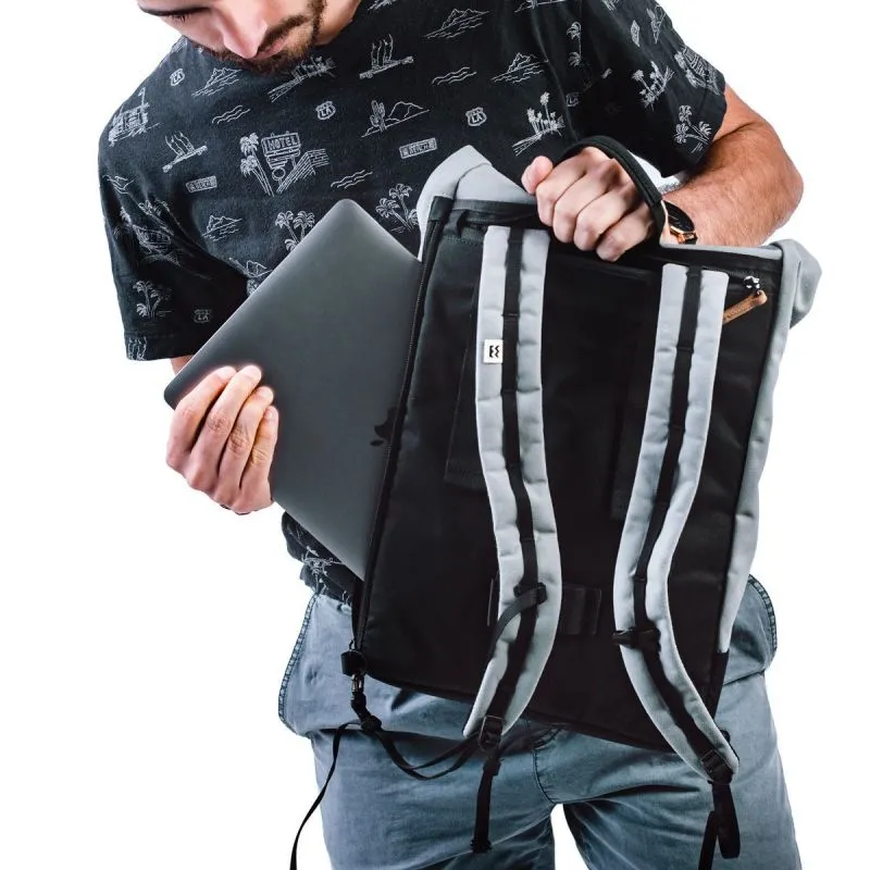 Mochila Meromero Mini Squamish (Té Chai /Piel negra)
