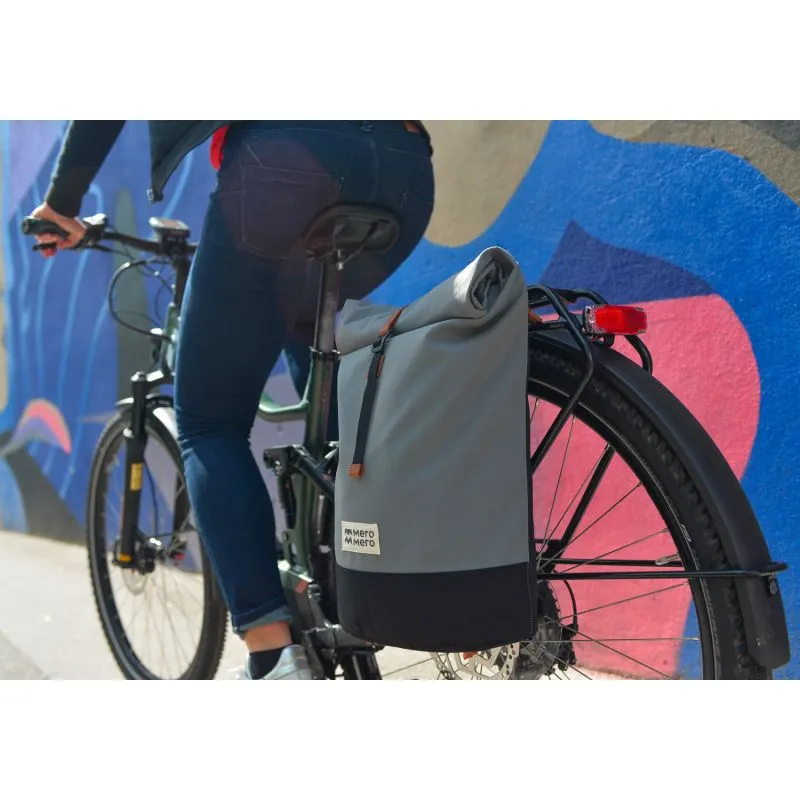 Mochila Meromero Mini Squamish (Té Chai /Piel negra)