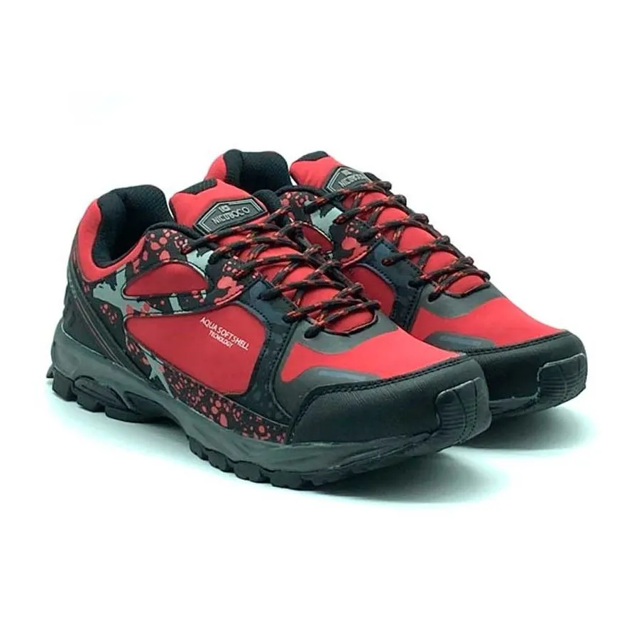 NICOBOCO CIMA ROJO HOMBRE TREKKING SENDERISMO