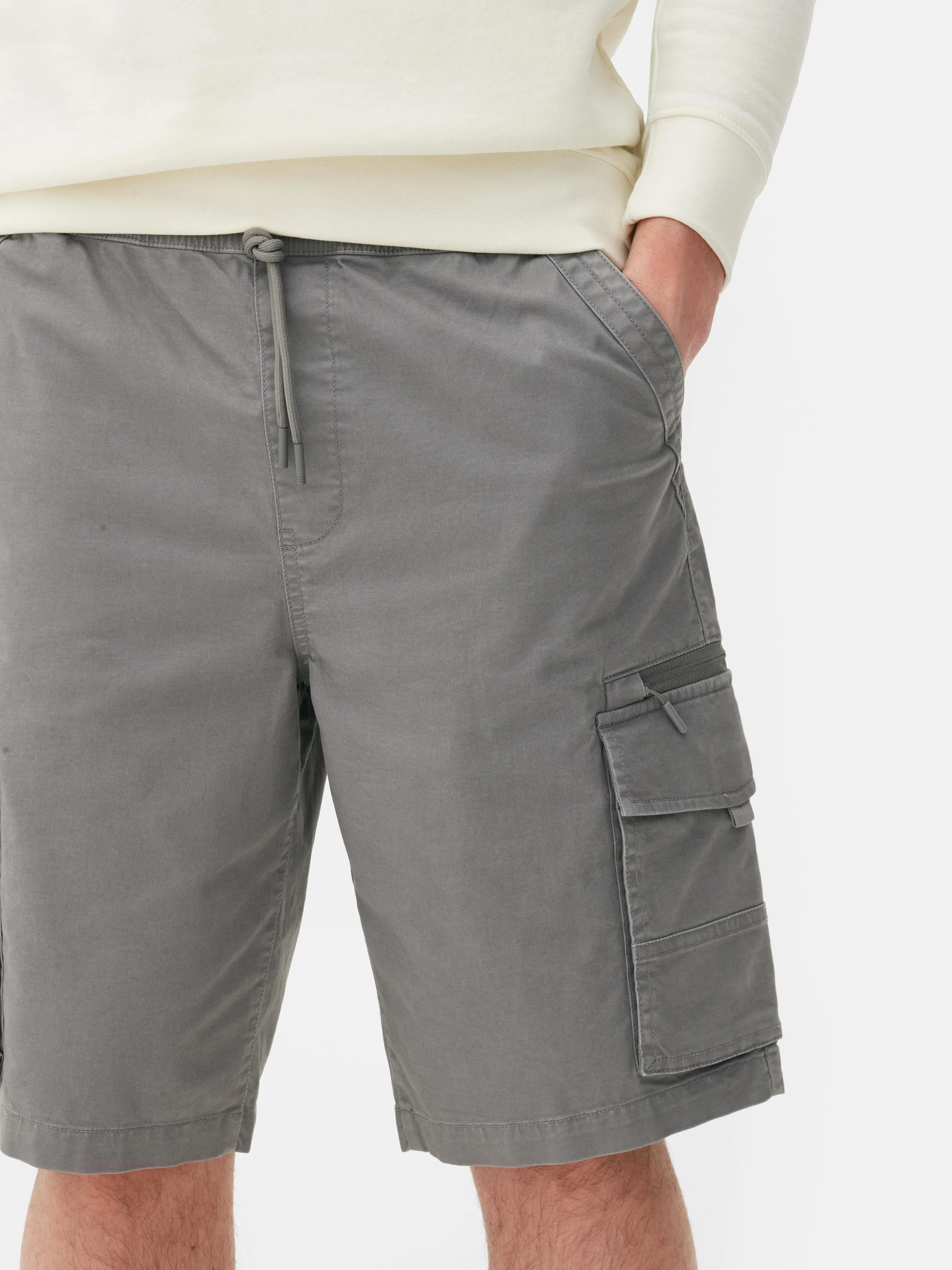 Pantalones cortos cargo con cordón de ajuste