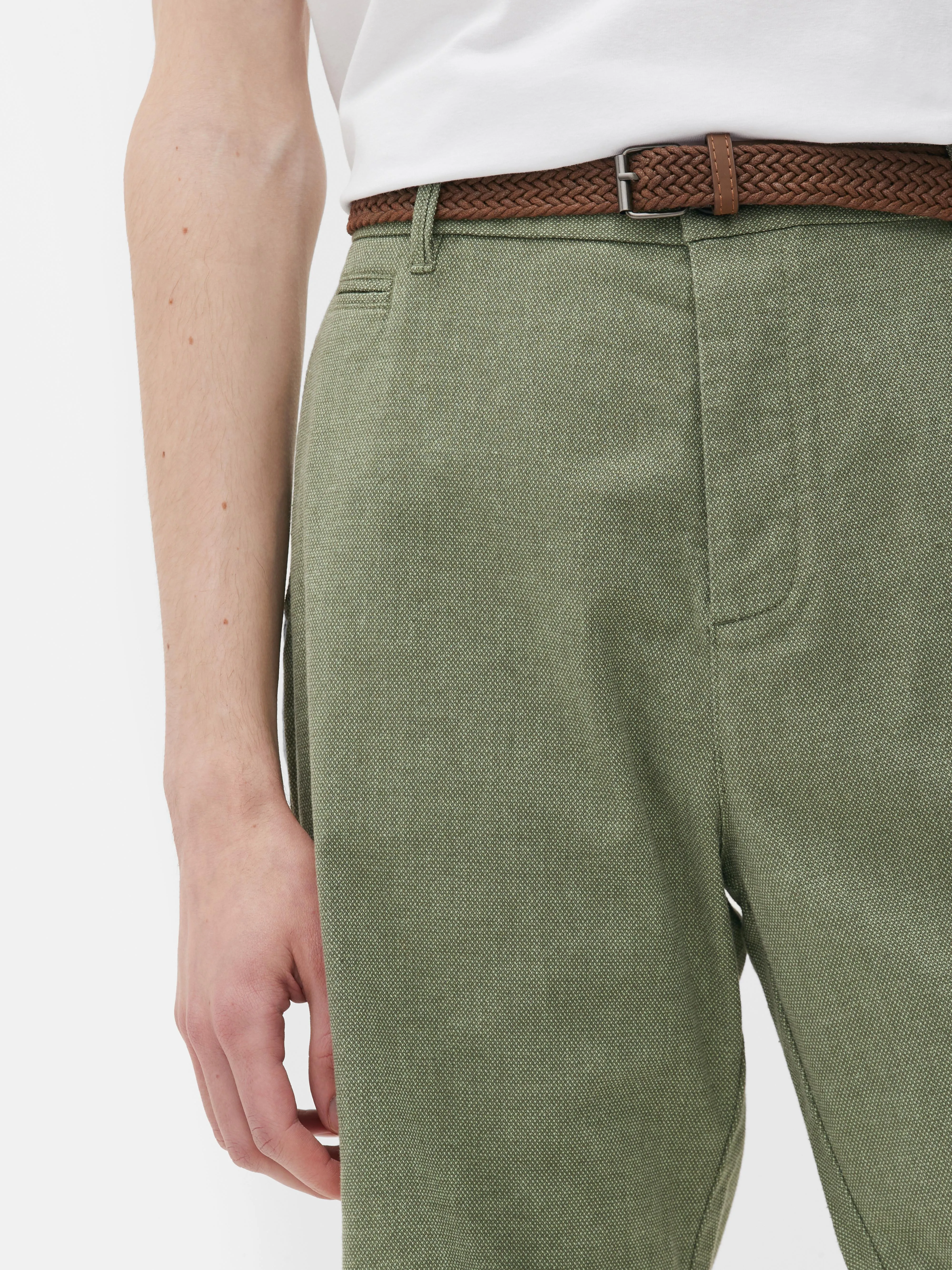 Pantalones cortos chinos con cinturón