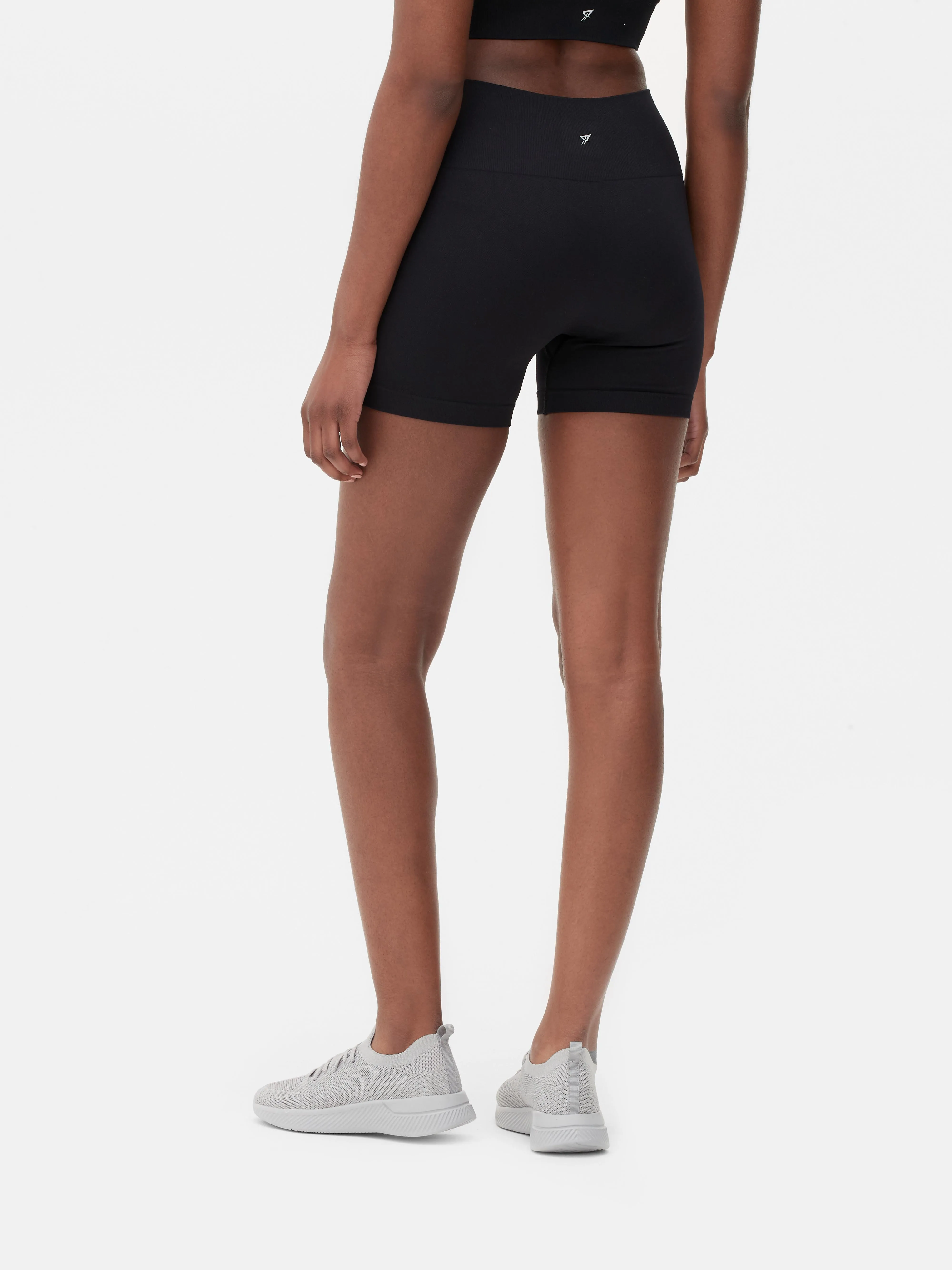 Pantalones cortos de talle alto sin costuras