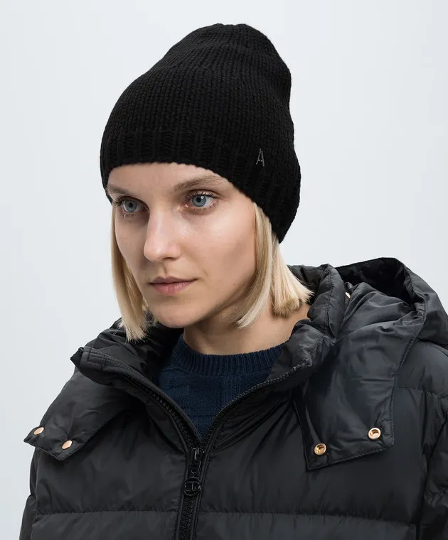 Twinset Actitude Black wool cap with logo