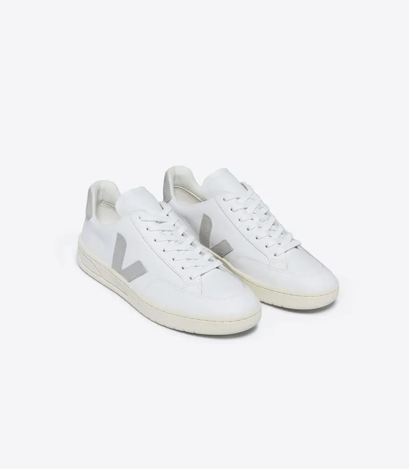 VEJA V12 LEATHER WHITE LIGHT GREY MUJER