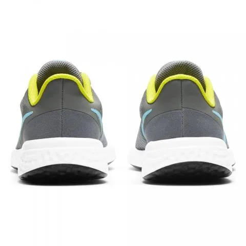 ZAPATILLA DE RUNNING  JUNIOR  NIKE REVOLUTION 5 GRIS  BQ5671019
