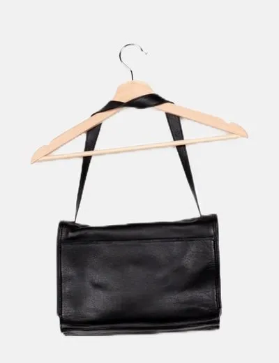 Zara Bolso negro básico